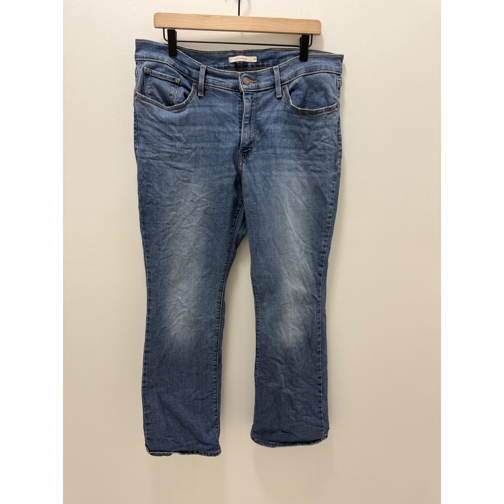 Levis Women Classic Bootcut Jeans Medium Wash Blue Denim Size 14 Stretch